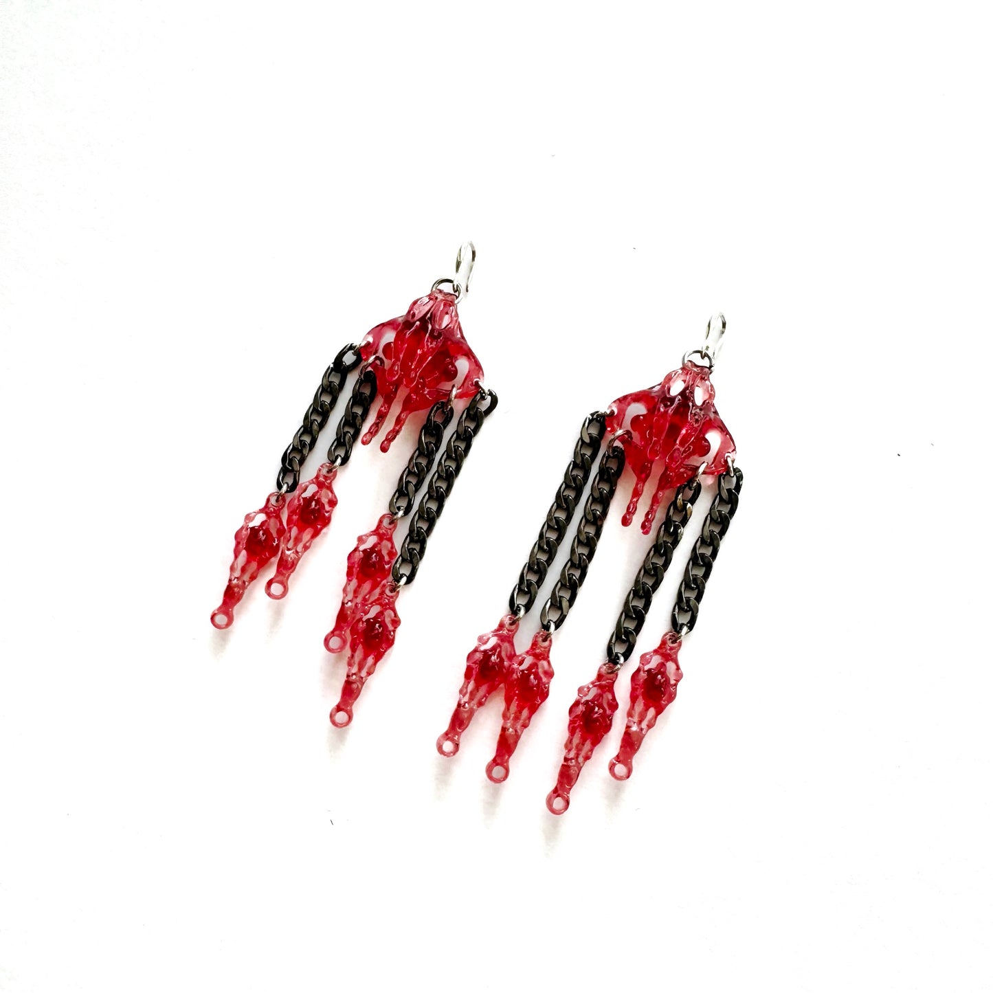 Red Pelvis Drapping Earring