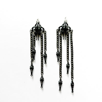 Black Pelvis Drapping Earring