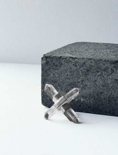 Ice cross ring
