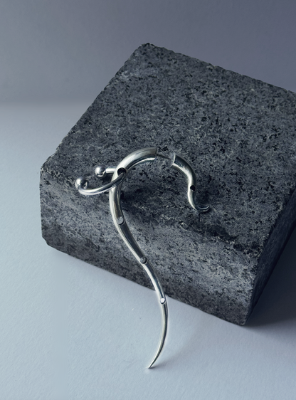 Spine earring